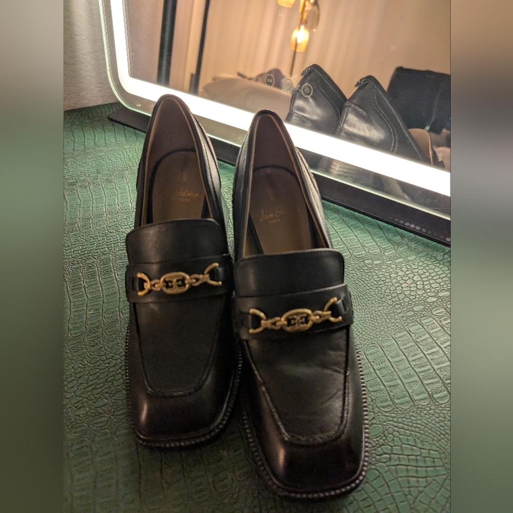 Like new Sam Edelman heeled loafer